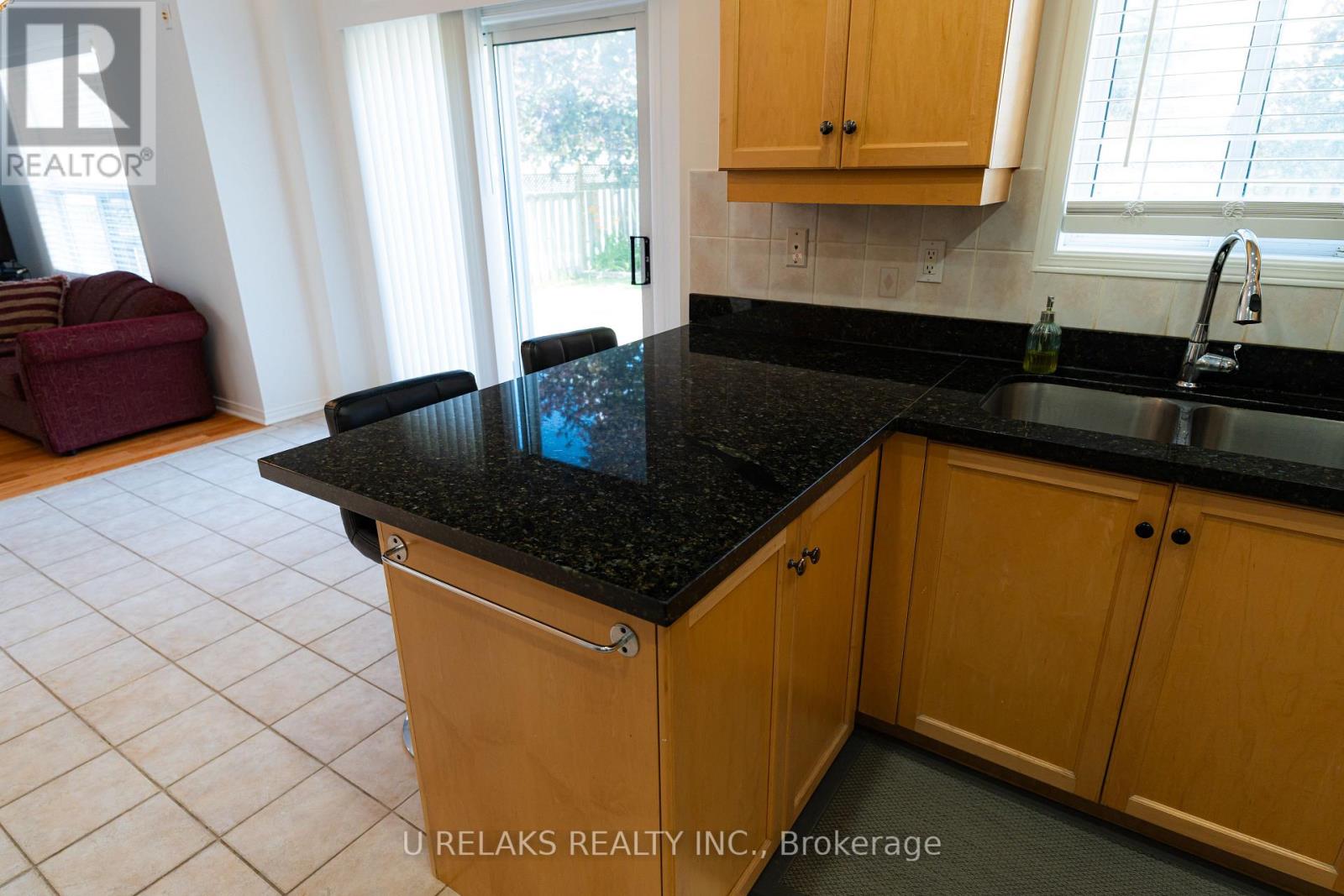 Photo 24 of 7211 Atwood Lane, Mississauga ON