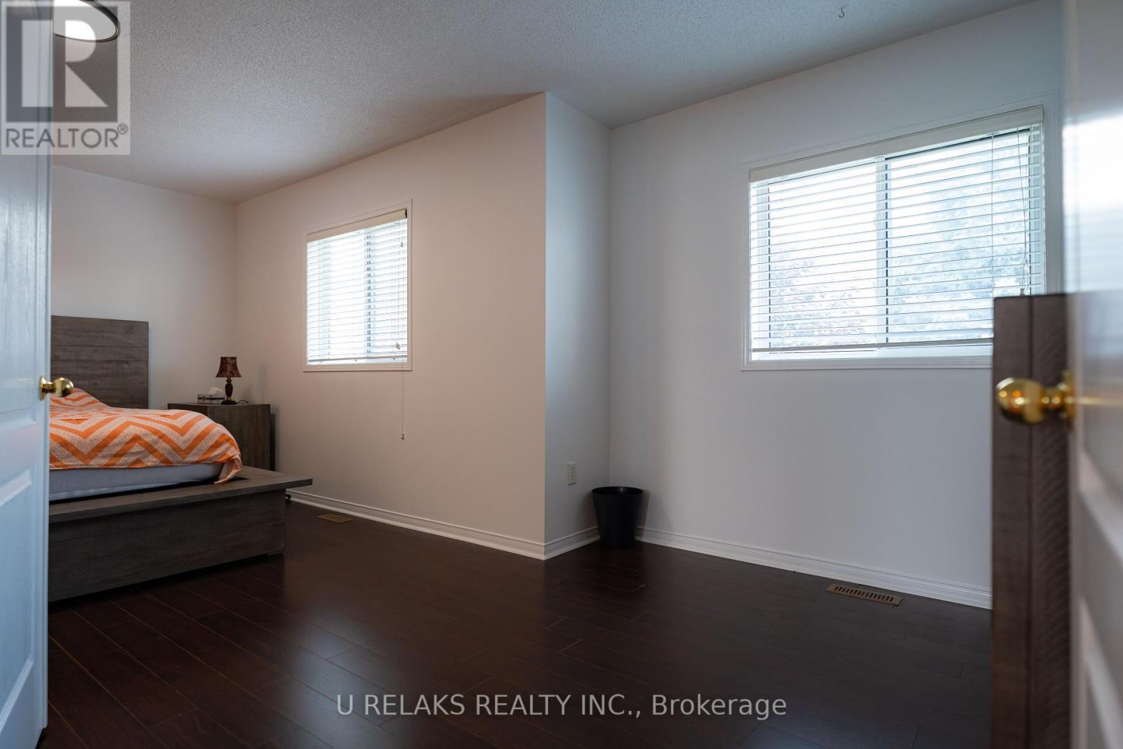 Photo 29 of 7211 Atwood Lane, Mississauga ON
