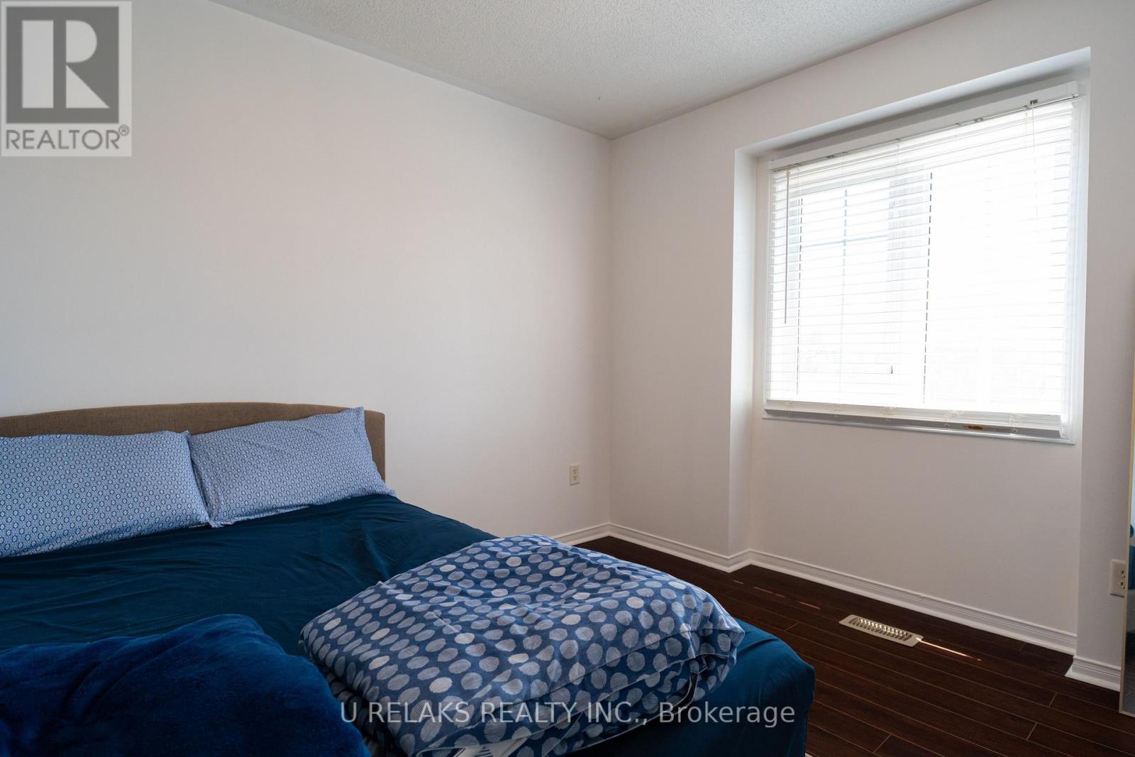 Photo 22 of 7211 Atwood Lane, Mississauga ON