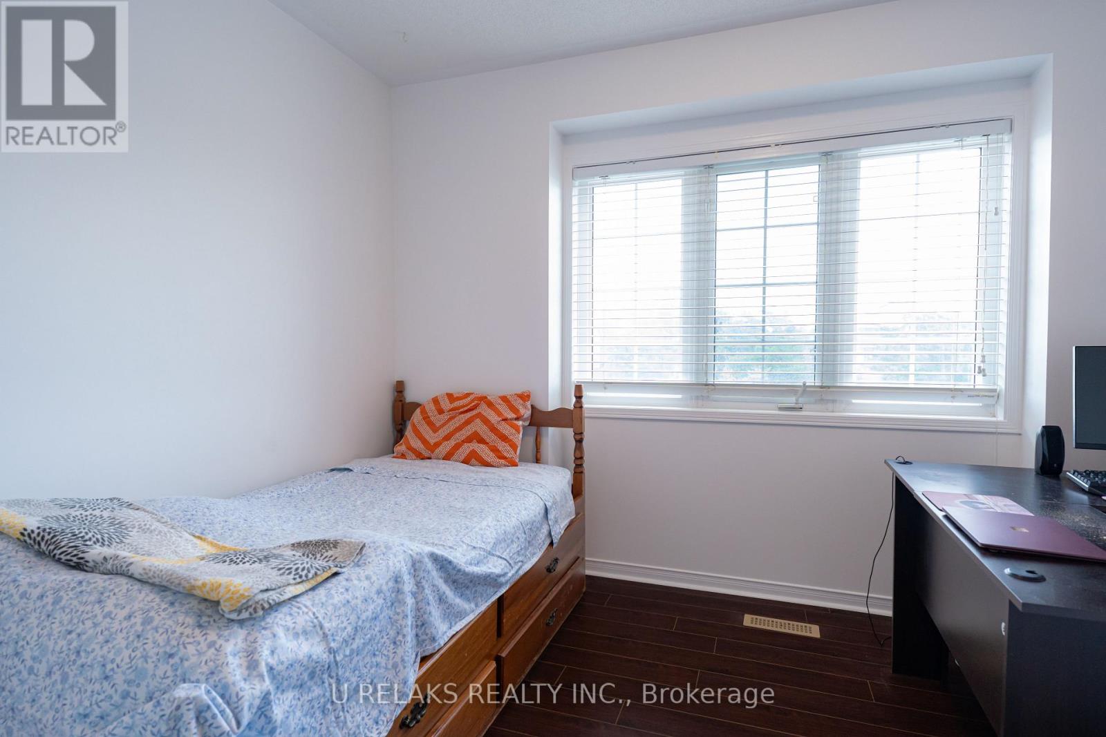 Photo 33 of 7211 Atwood Lane, Mississauga ON