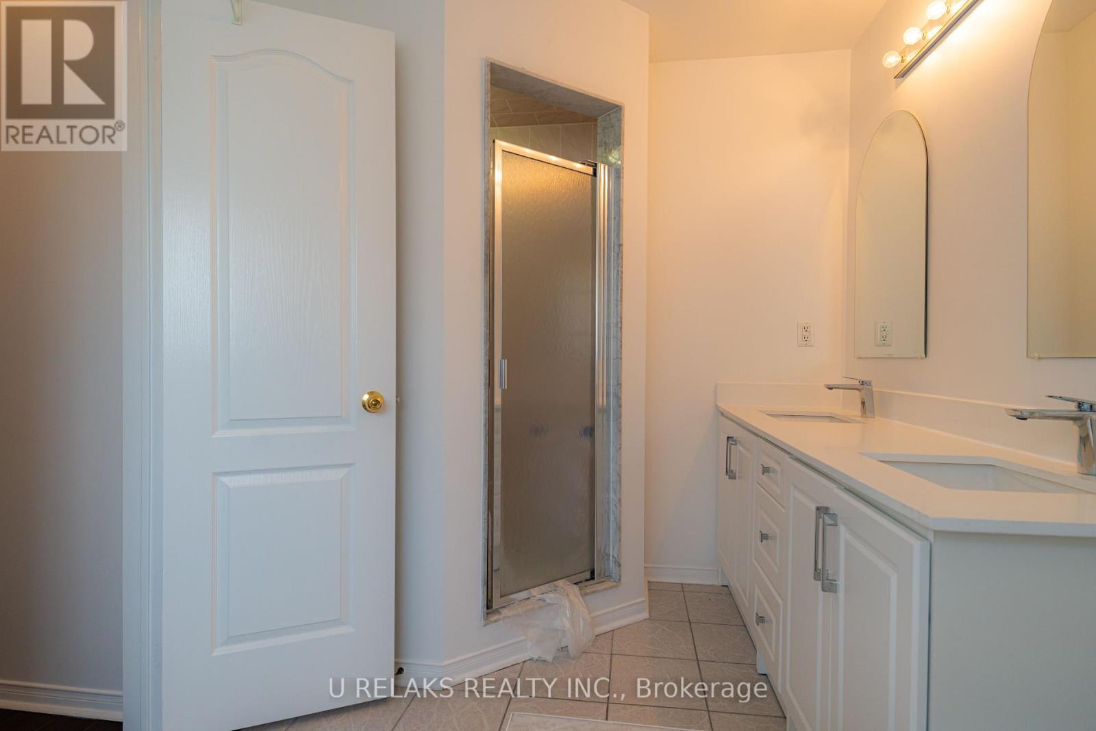 Photo 28 of 7211 Atwood Lane, Mississauga ON