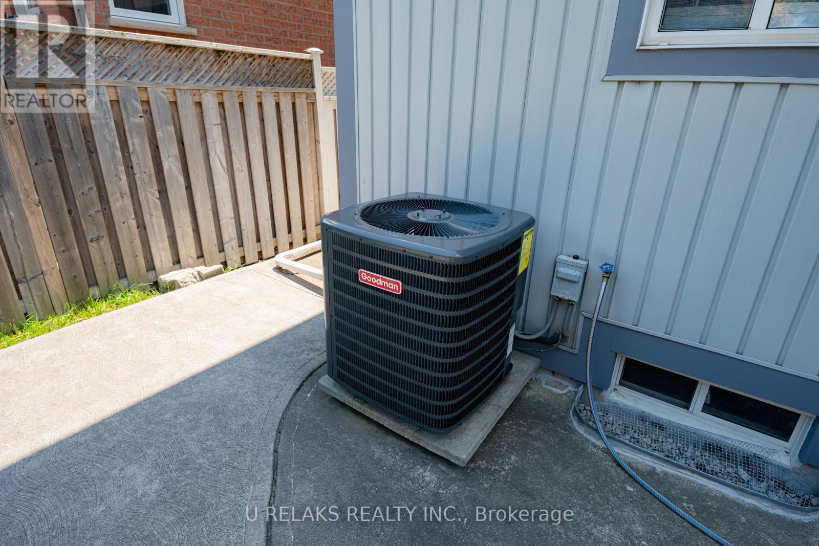 Photo 11 of 7211 Atwood Lane, Mississauga ON