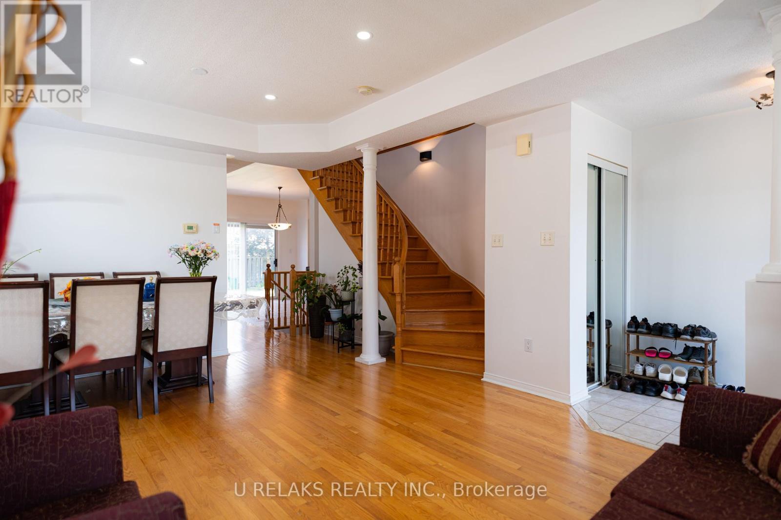 Photo 8 of 7211 Atwood Lane, Mississauga ON