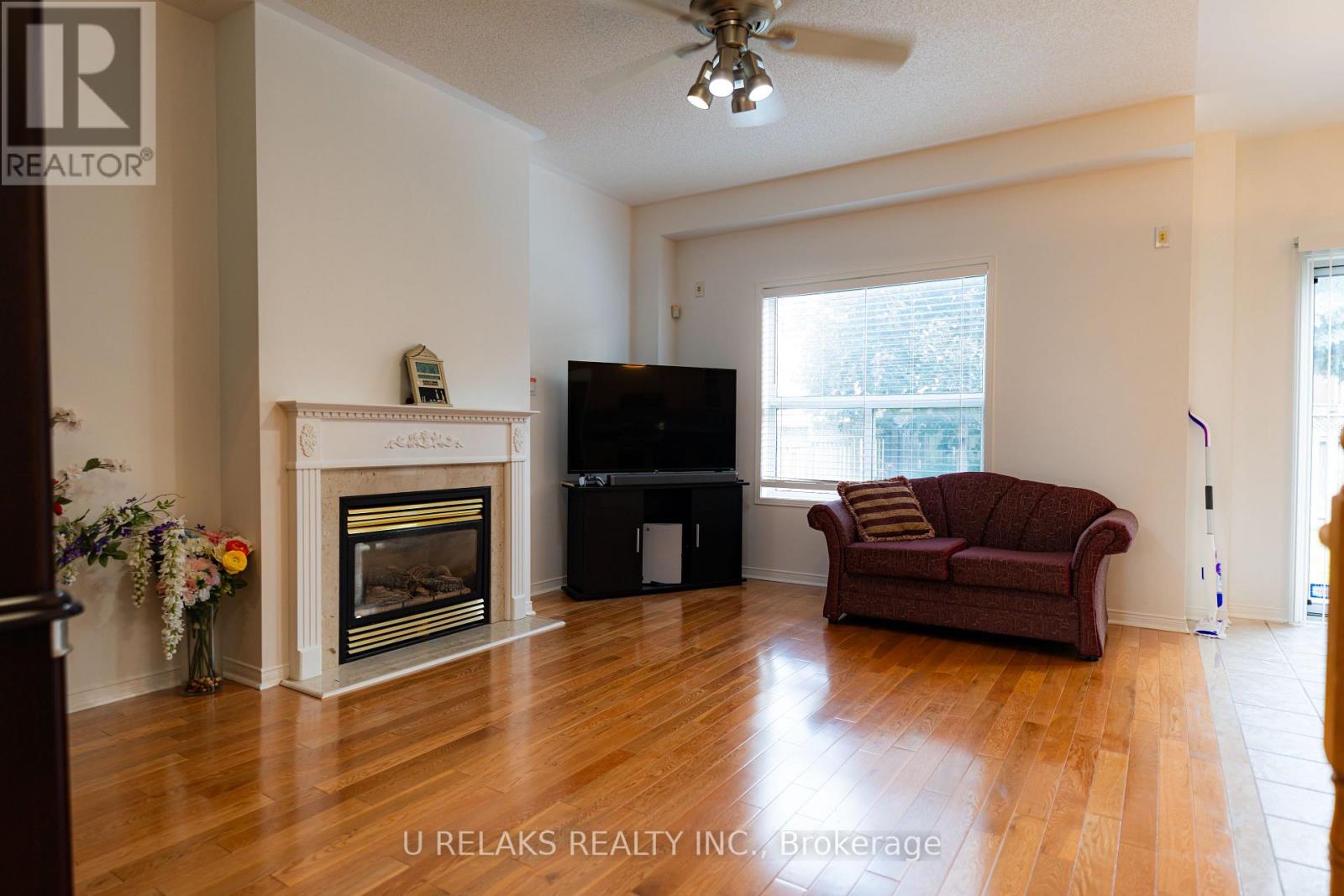 Photo 1 of 7211 Atwood Lane, Mississauga ON