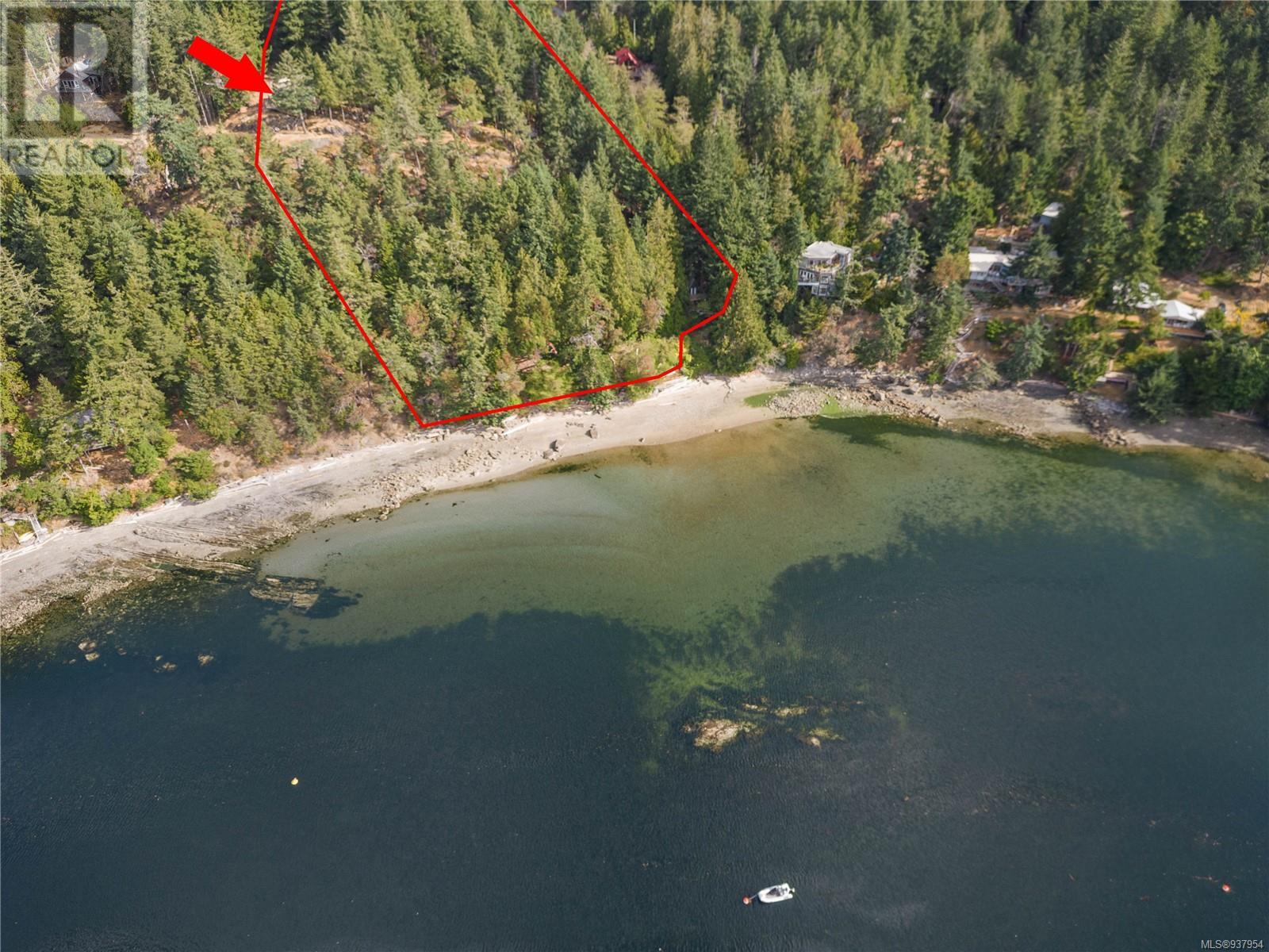  498 Marine Turnabout, Mayne Island