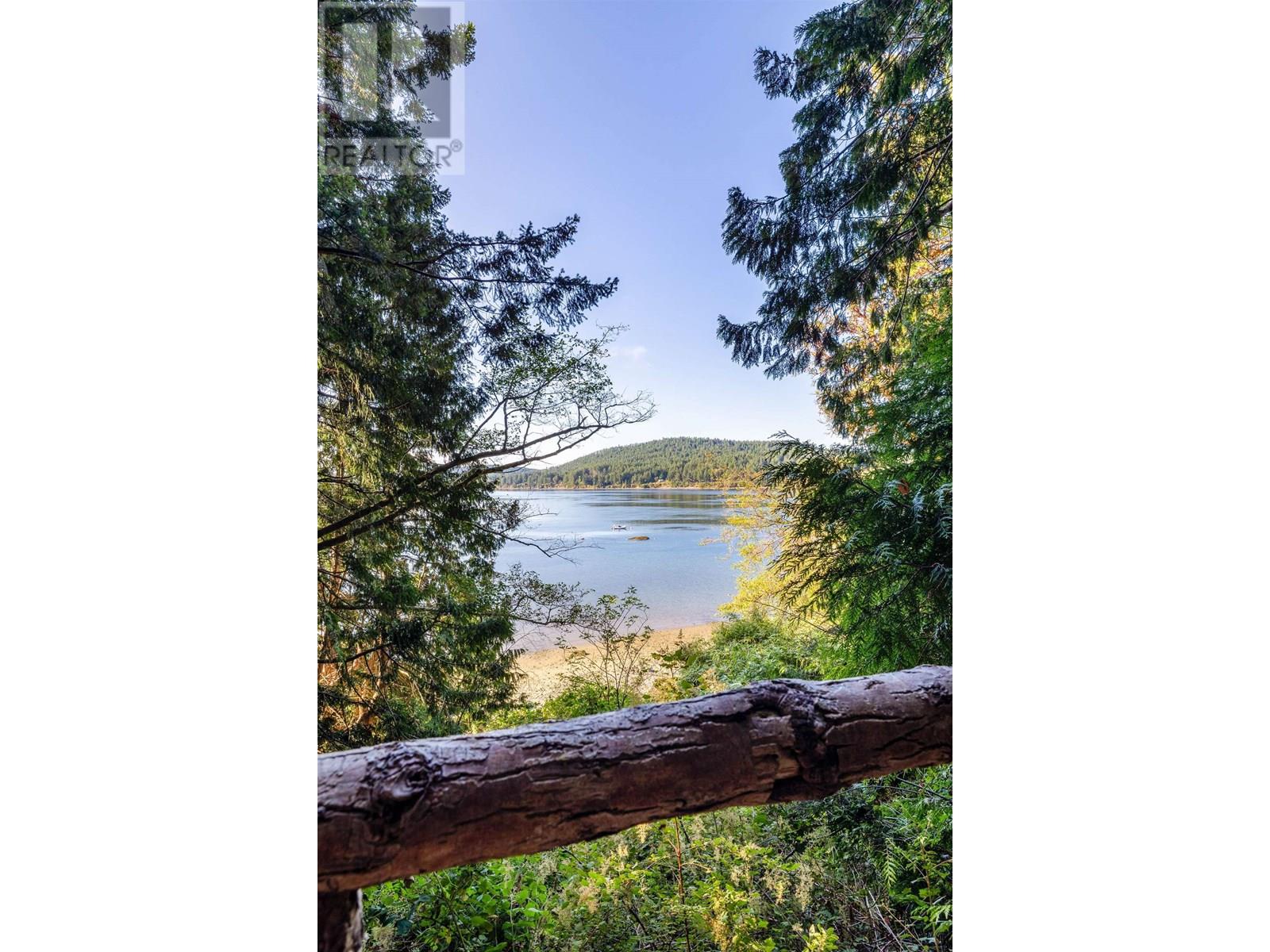 498 MARINE TURNABOUT, Mayne Island