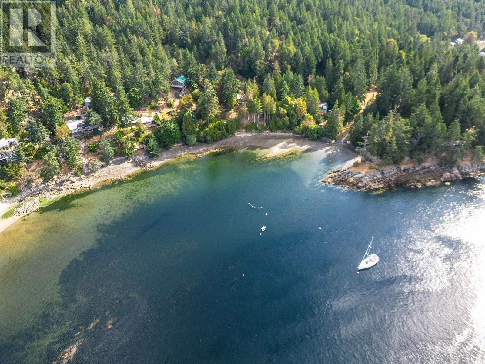 498 MARINE TURNABOUT, Mayne Island