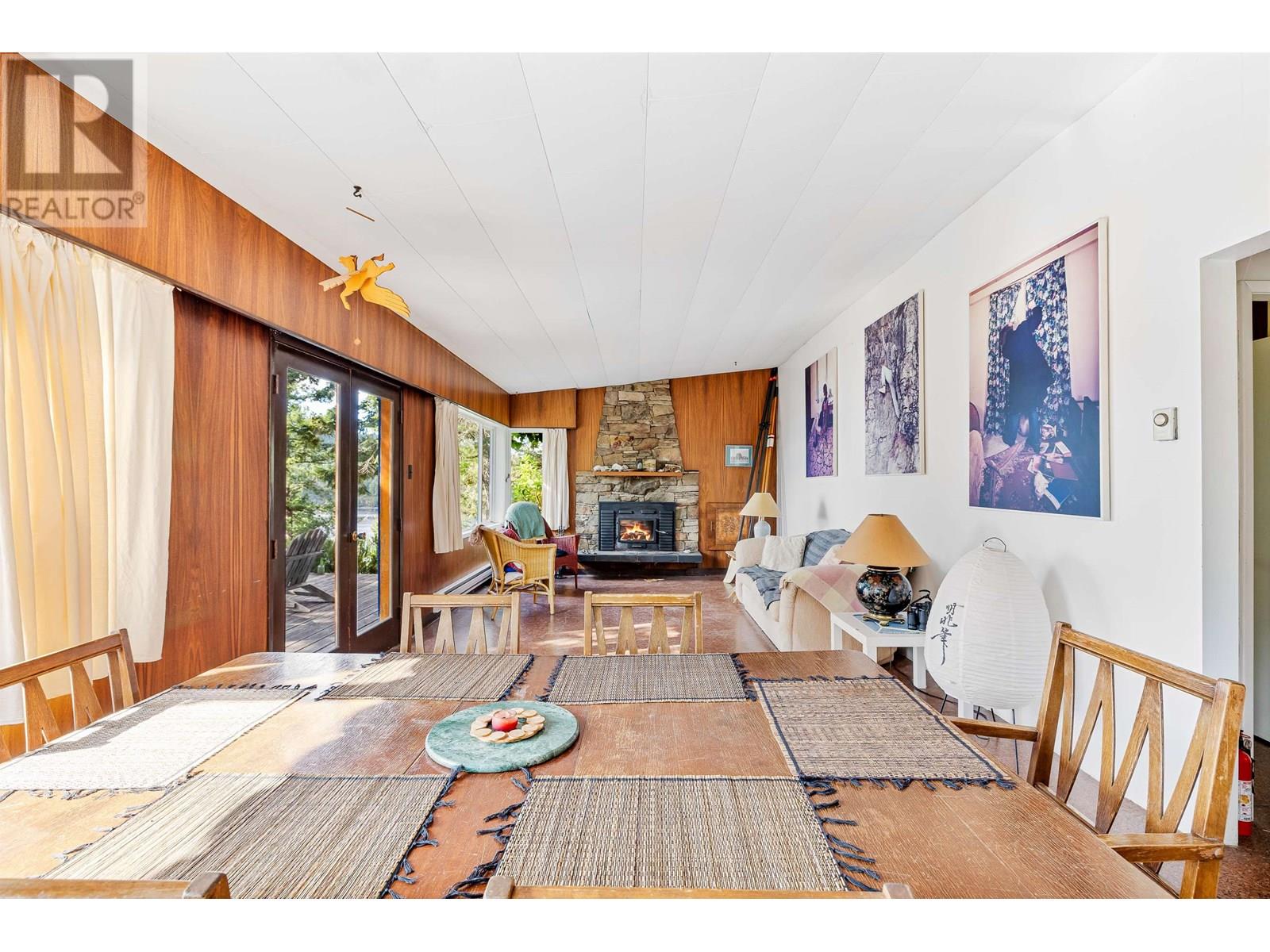 498 MARINE TURNABOUT, Mayne Island