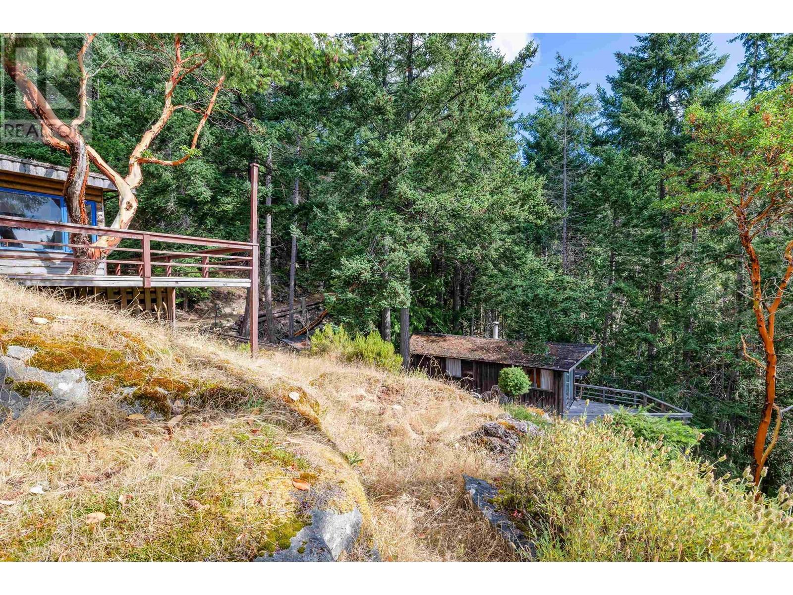 498 MARINE TURNABOUT, Mayne Island