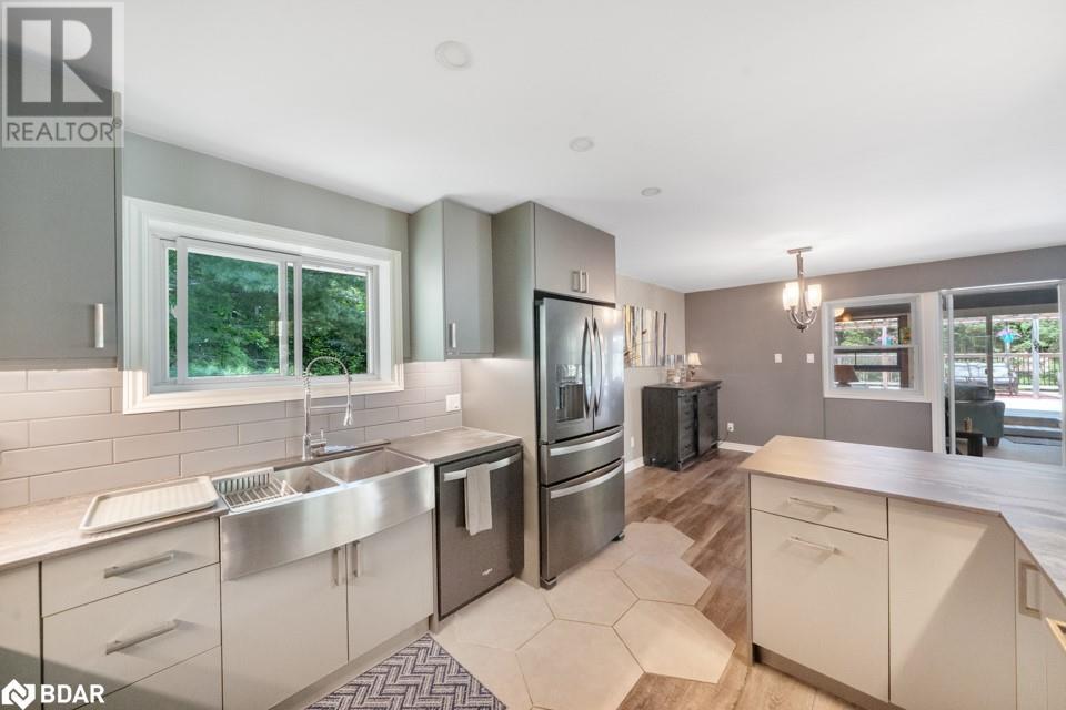 Photo 33 of 256 Woodland Drive, Huntsville ON