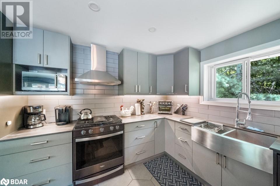Photo 9 of 256 Woodland Drive, Huntsville ON