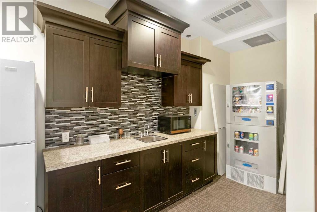 Single Family House for Sale in    Avenue SW Downtown West End Calgary 