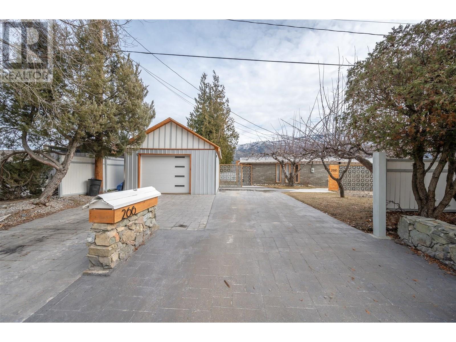  266 Alder Avenue, Kaleden