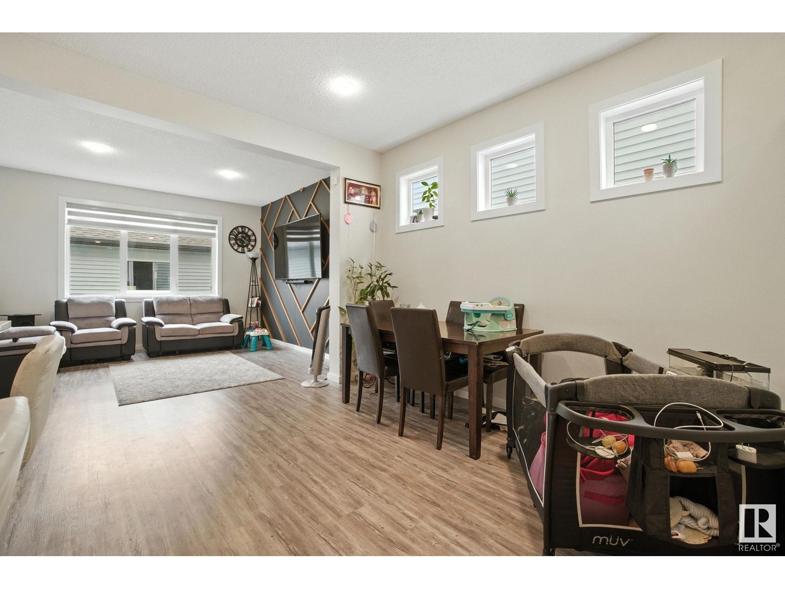 Photo 18 of 1780 25 St Nw, Edmonton AB