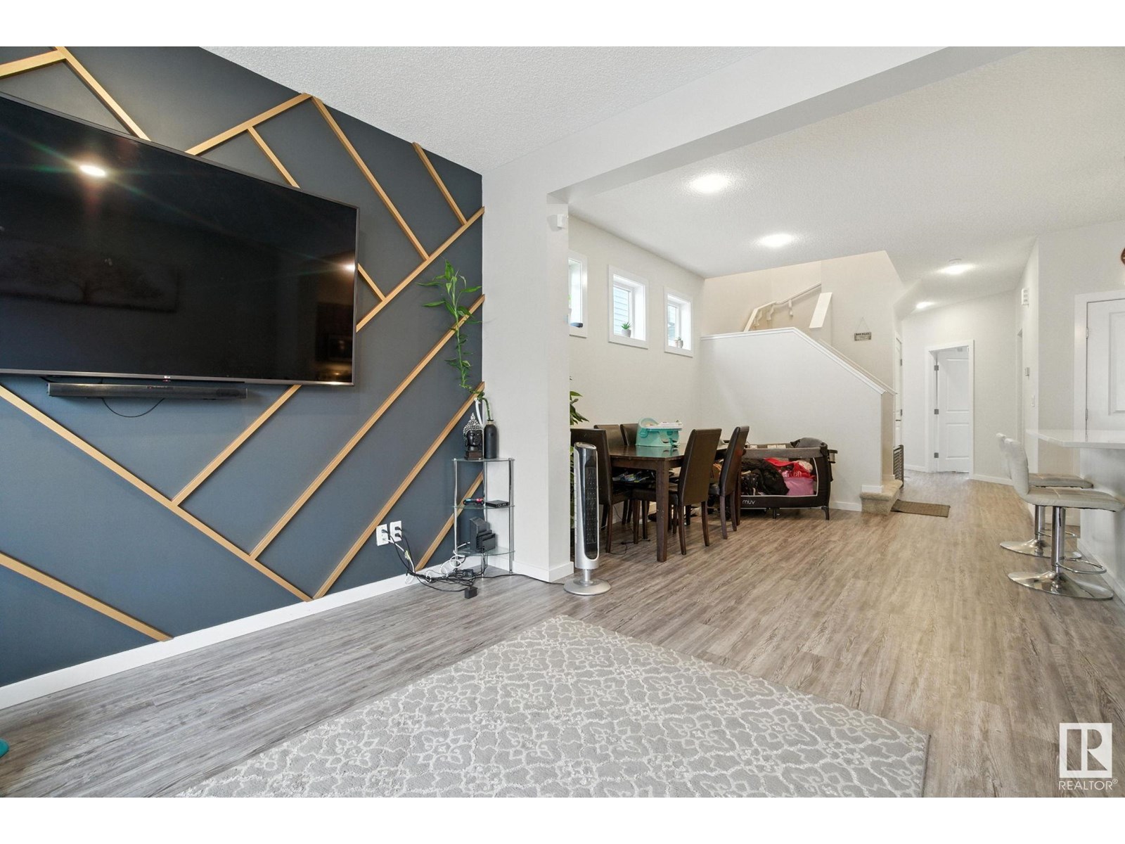 Photo 21 of 1780 25 St Nw, Edmonton AB