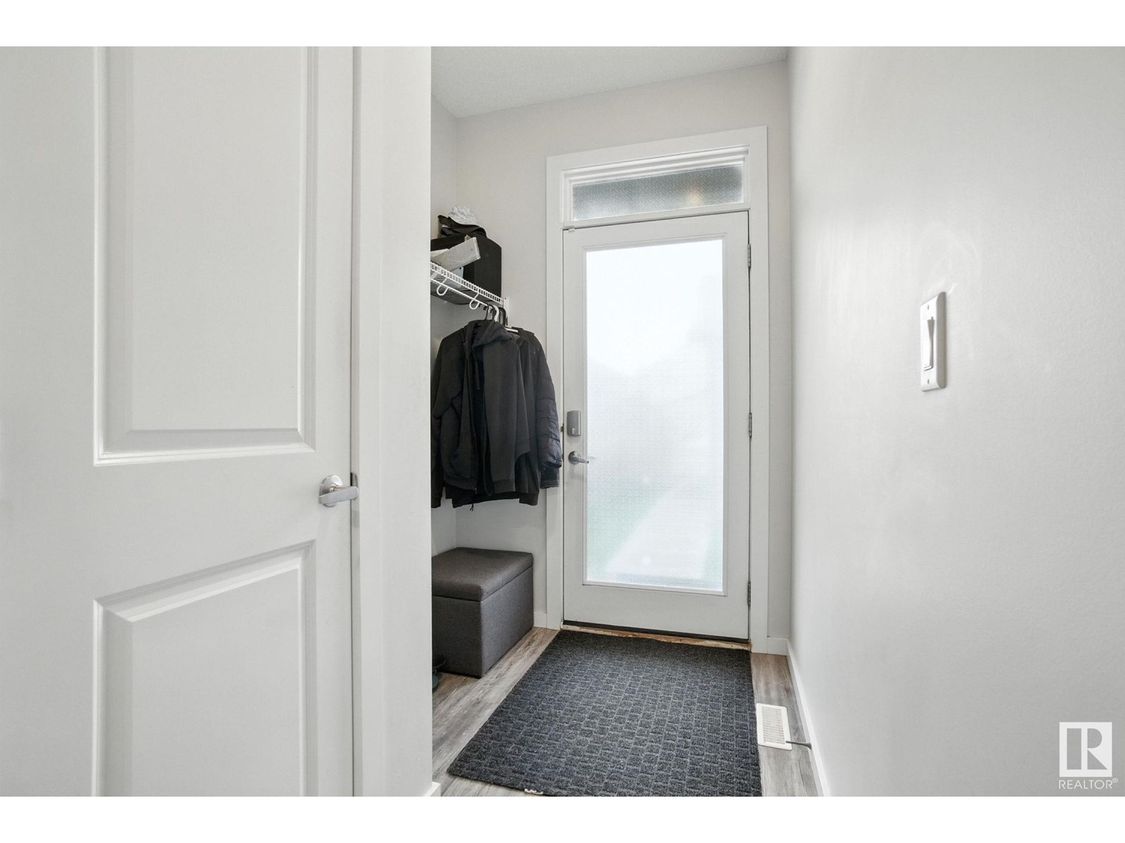 Photo 23 of 1780 25 St Nw, Edmonton AB