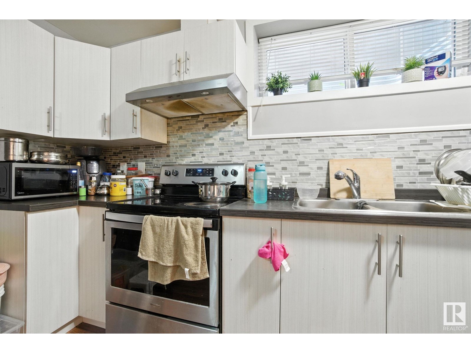 Photo 41 of 1780 25 St Nw, Edmonton AB