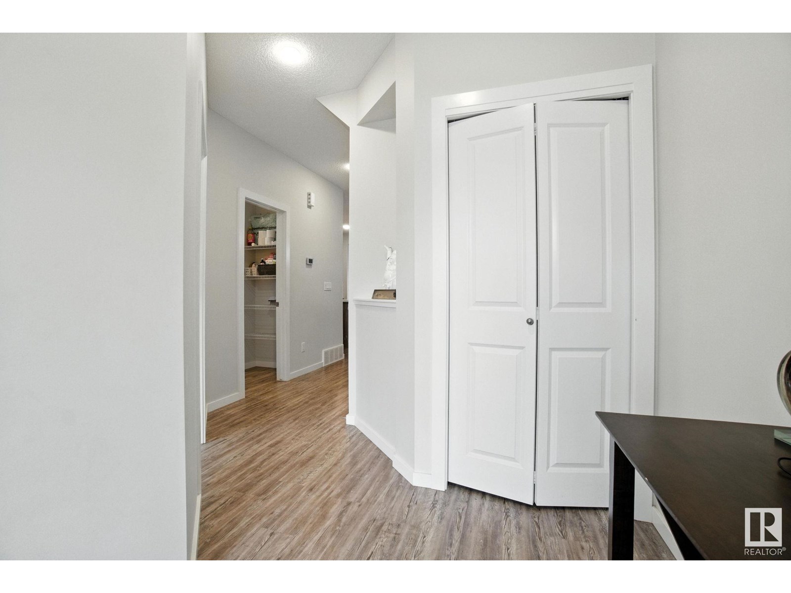 Photo 7 of 1780 25 St Nw, Edmonton AB