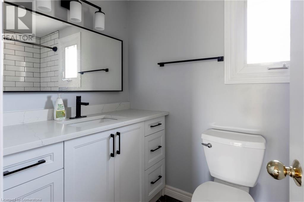 Photo 28 of 128 Brian Boulevard, Waterdown ON