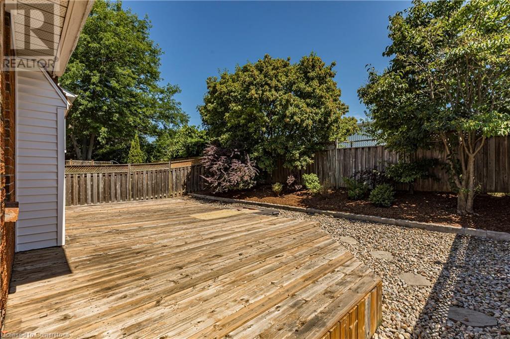 Photo 41 of 128 Brian Boulevard, Waterdown ON