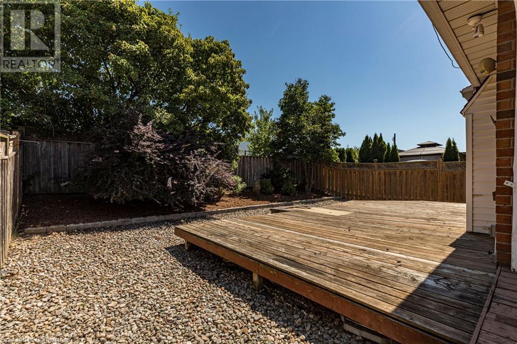 Photo 42 of 128 Brian Boulevard, Waterdown ON