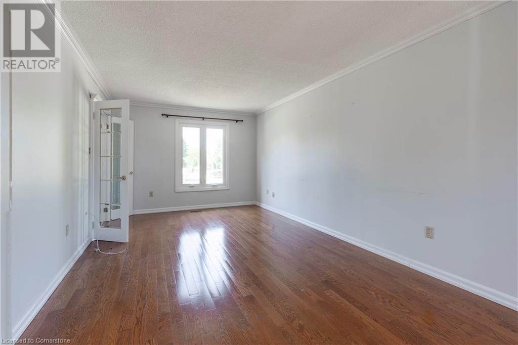 Photo 6 of 128 Brian Boulevard, Waterdown ON
