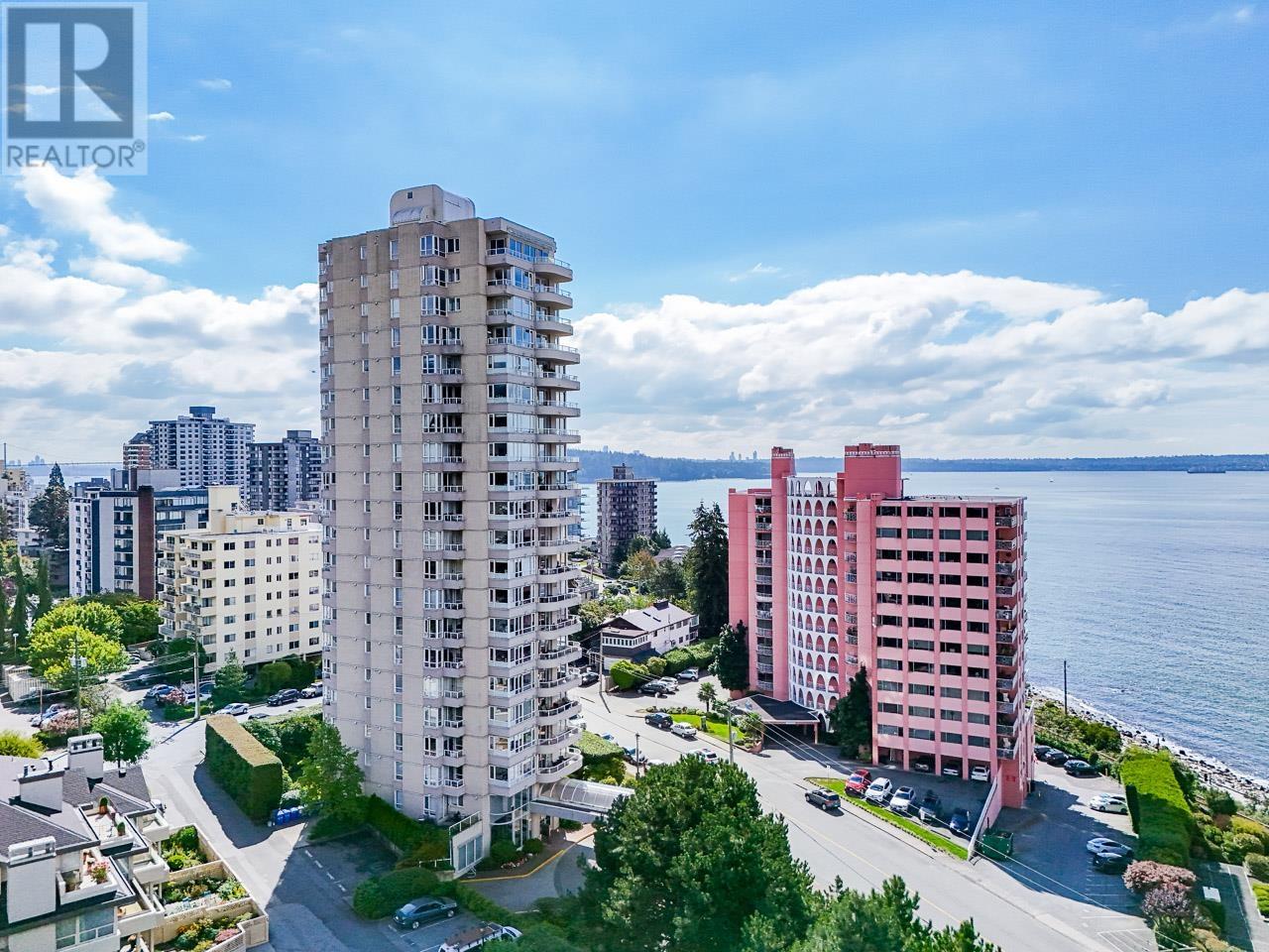 301 2203 BELLEVUE AVENUE, West Vancouver