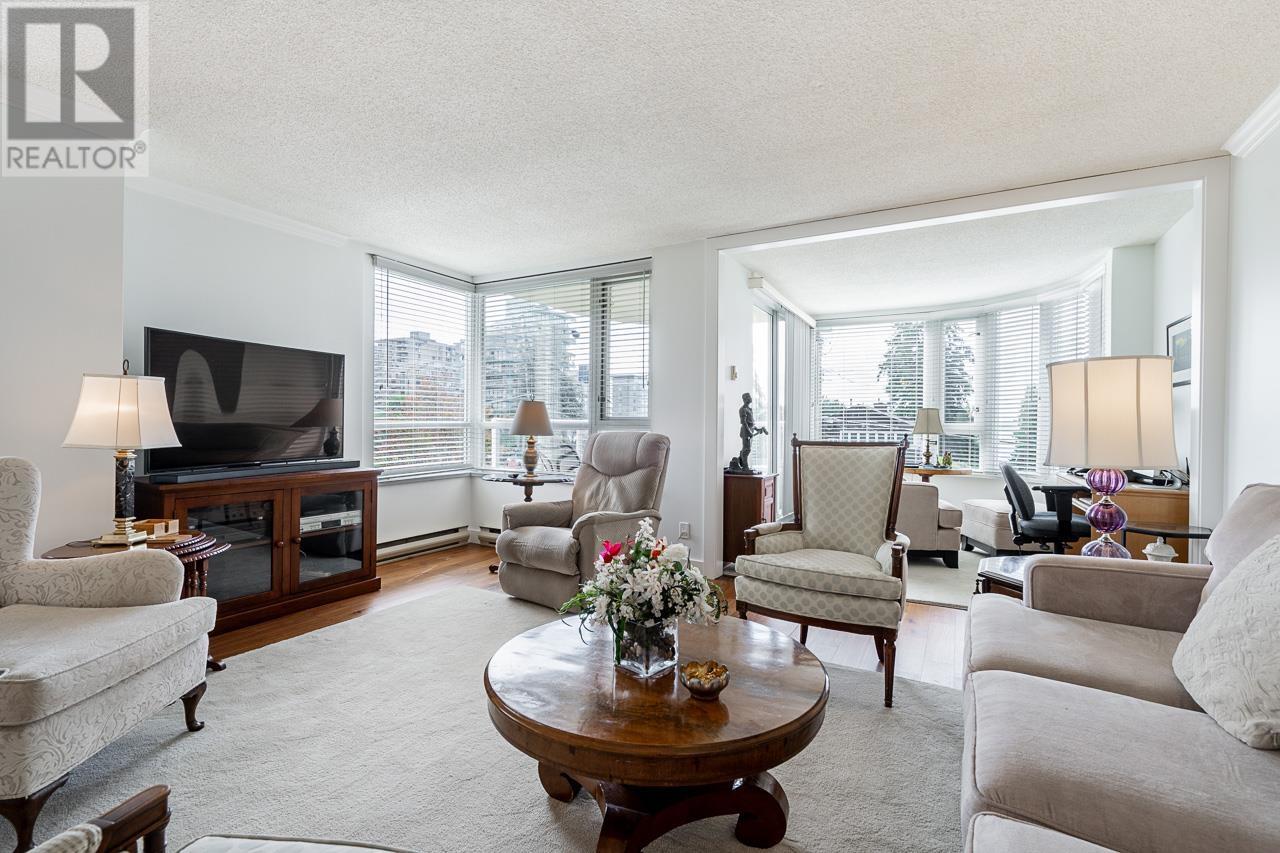 301 2203 BELLEVUE AVENUE, West Vancouver