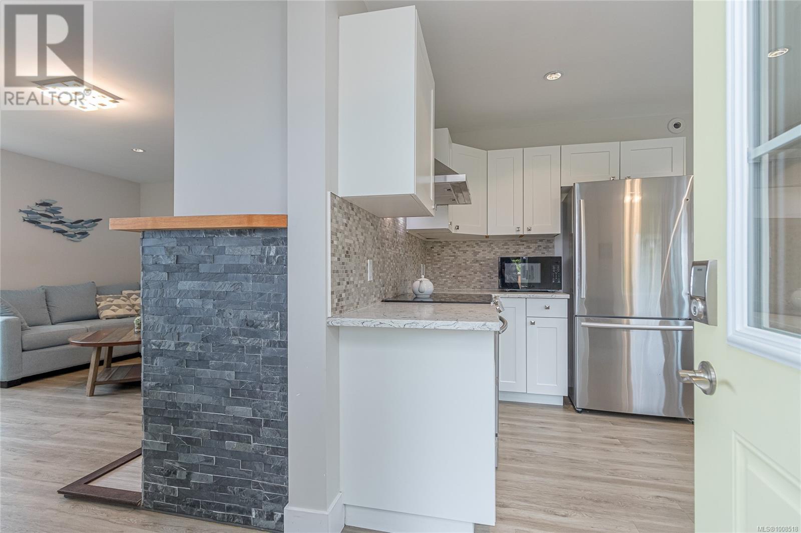 Photo 29 of 484 Bay St, Qualicum Beach BC