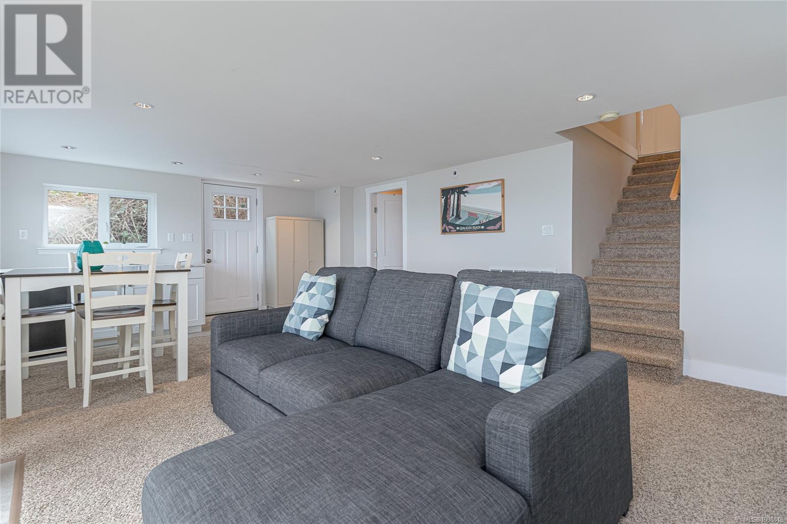 Photo 53 of 484 Bay St, Qualicum Beach BC