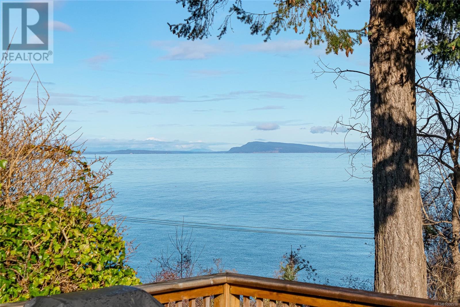 Photo 58 of 484 Bay St, Qualicum Beach BC