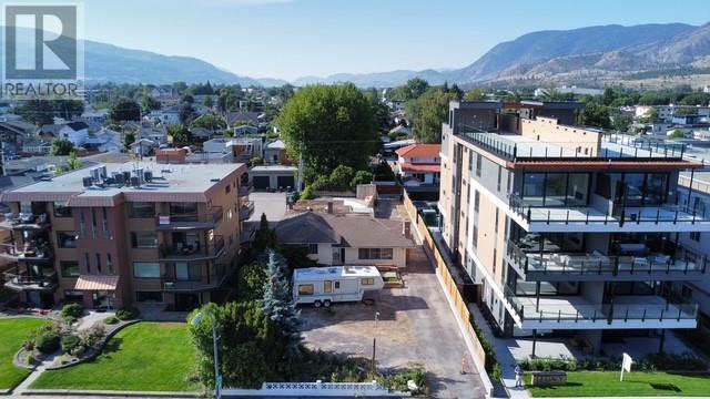 594 Lakeshore Drive, Penticton