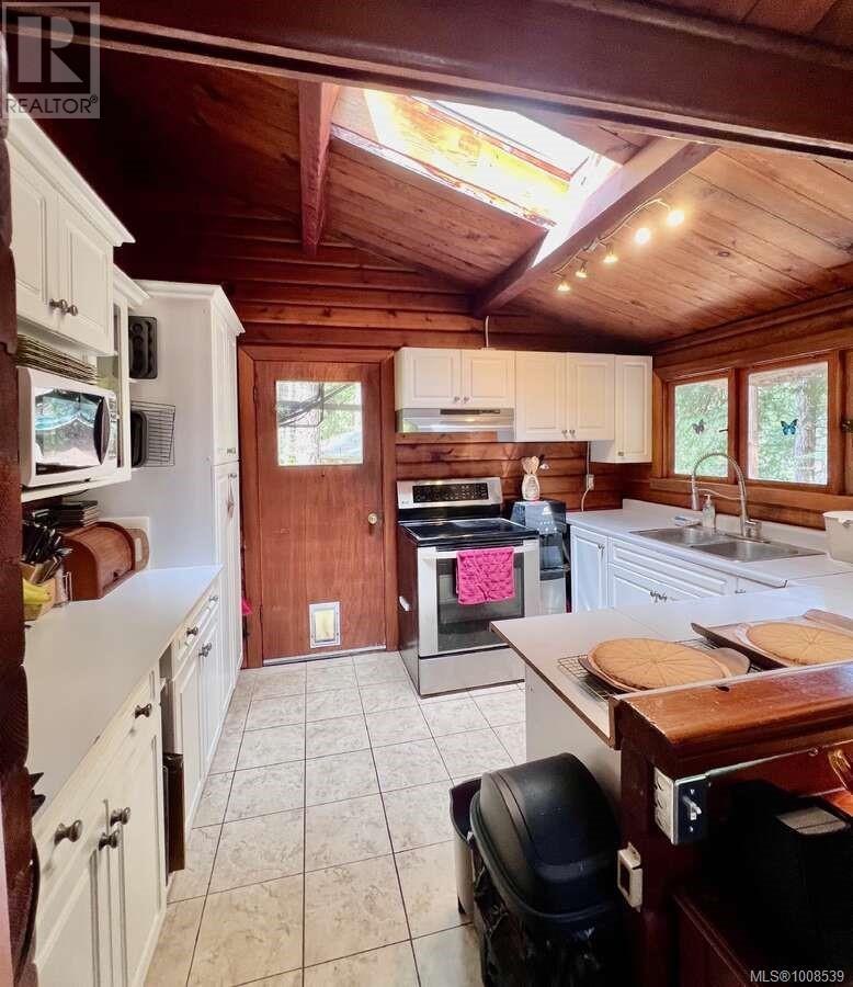 Photo 24 of 557 Weathers Way, Mudge Island BC