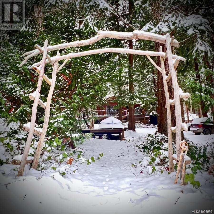 Photo 3 of 557 Weathers Way, Mudge Island BC