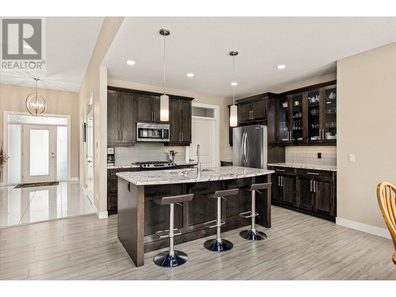  2425 Ryser Place, West Kelowna