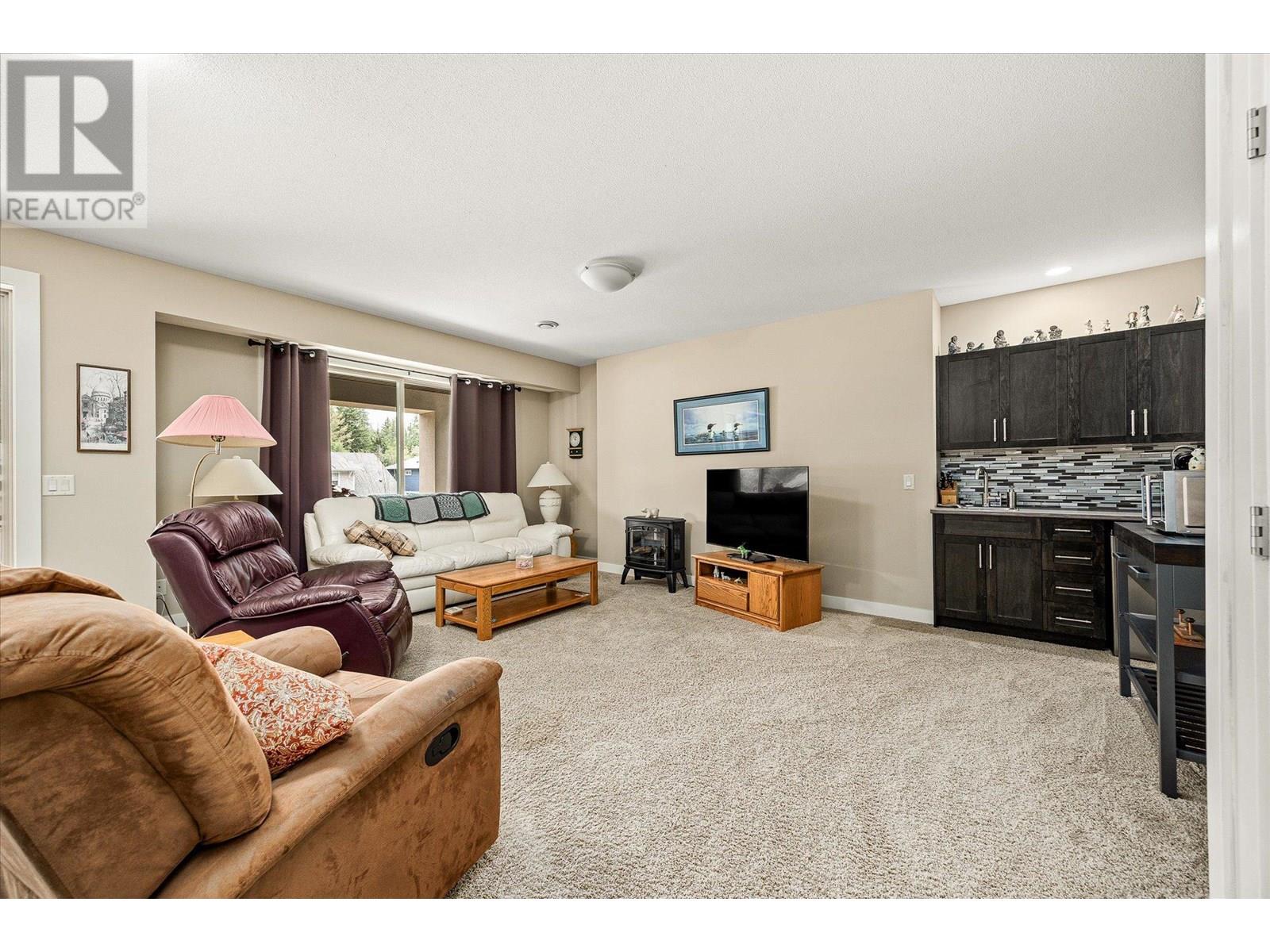  2425 Ryser Place, West Kelowna