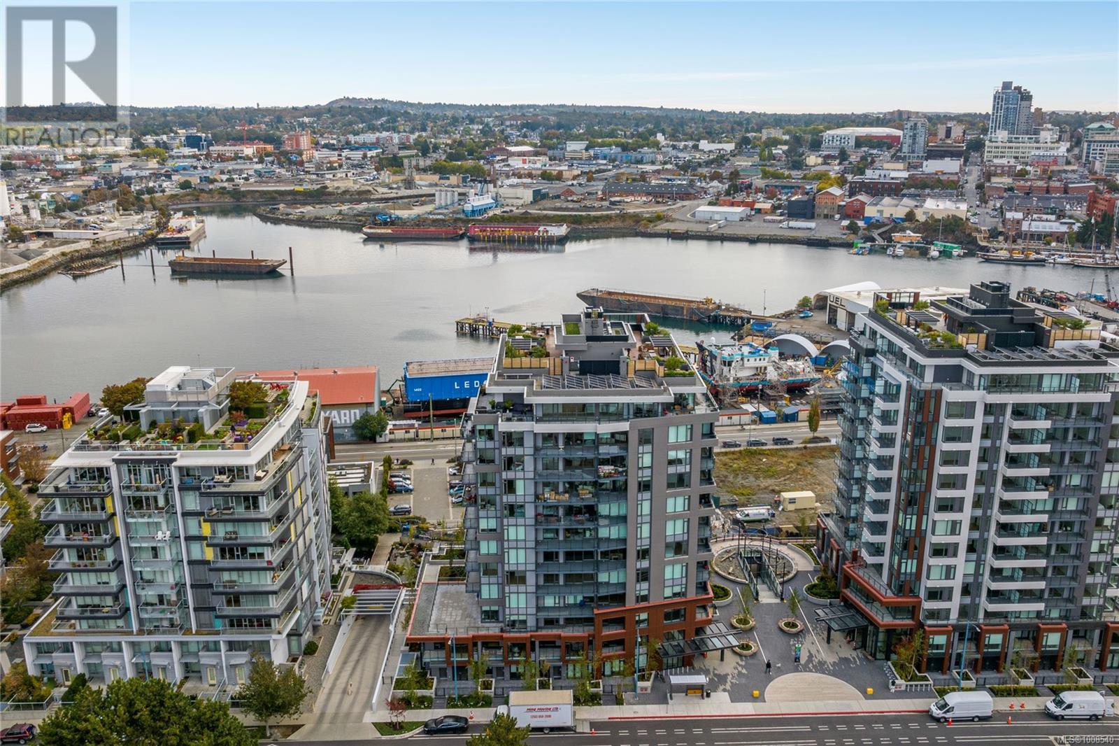 Photo 2 of 507 369 Tyee Rd, Victoria BC