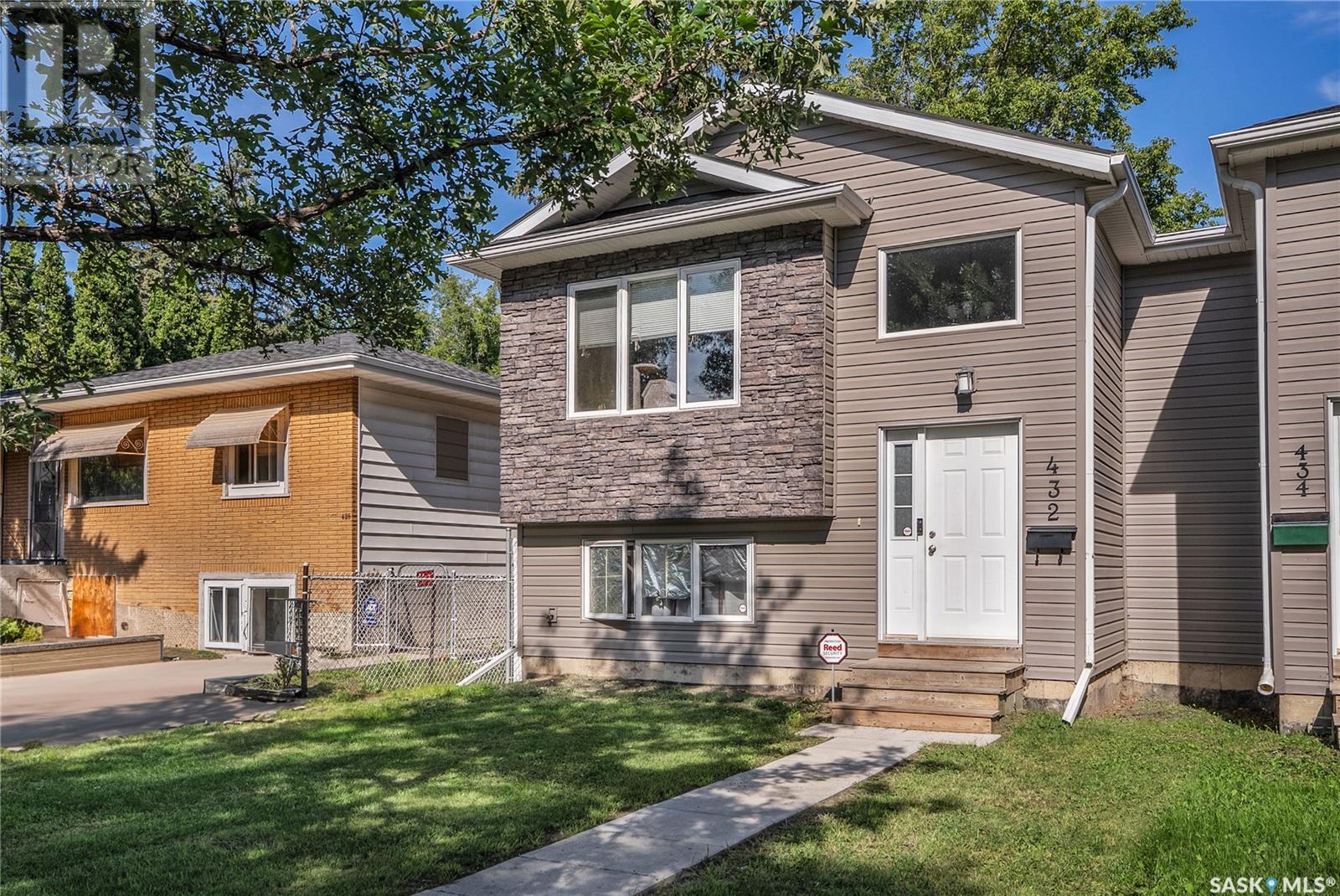 Photo 29 of 432 S Avenue S, Saskatoon SK
