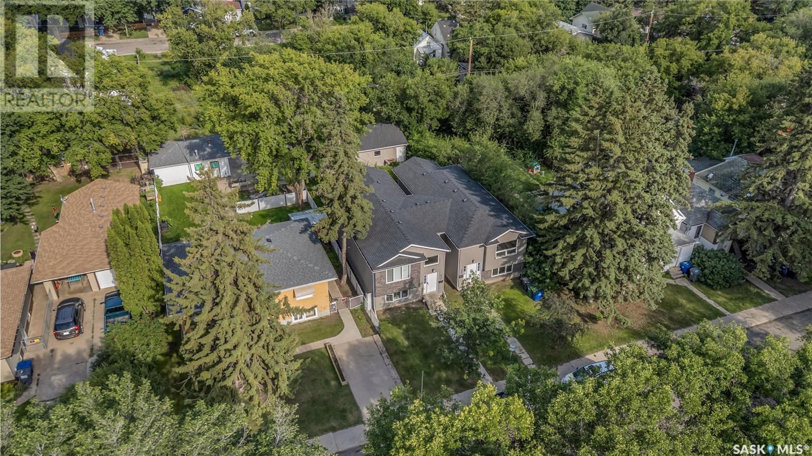 Photo 36 of 432 S Avenue S, Saskatoon SK
