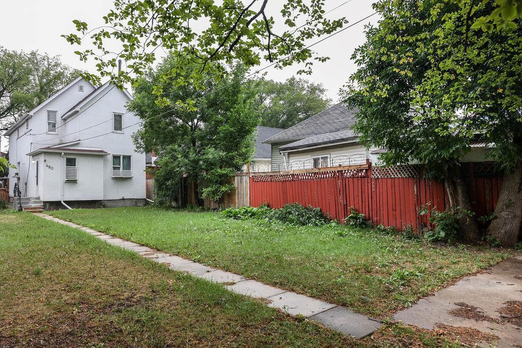 Photo 5 of 480 Flora Avenue, Winnipeg MB
