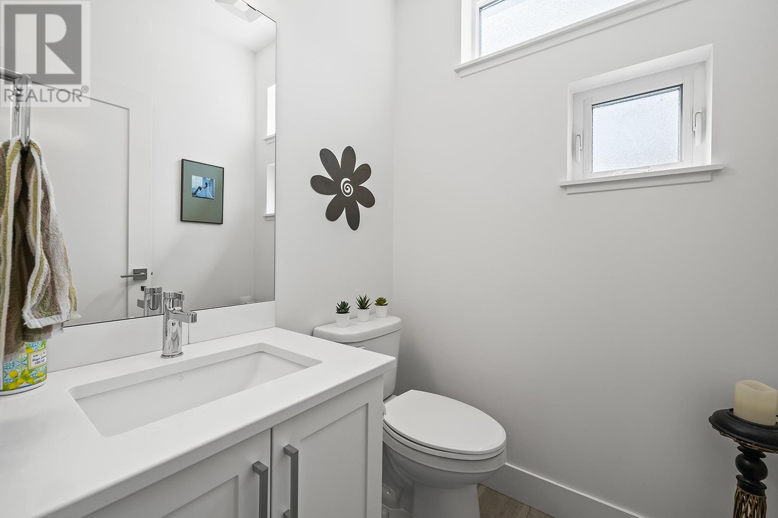 5 720 Valley Road, Kelowna
