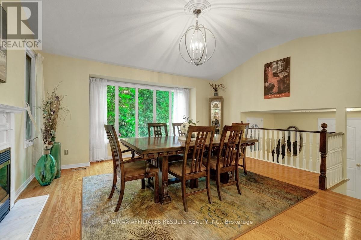 Photo 13 of 2 Wedgewood Crescent, Ottawa ON