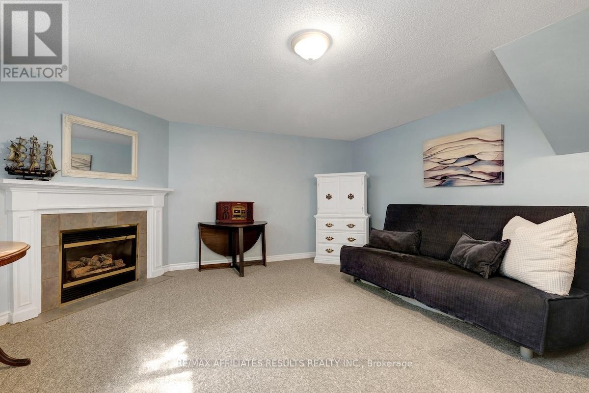 Photo 30 of 2 Wedgewood Crescent, Ottawa ON