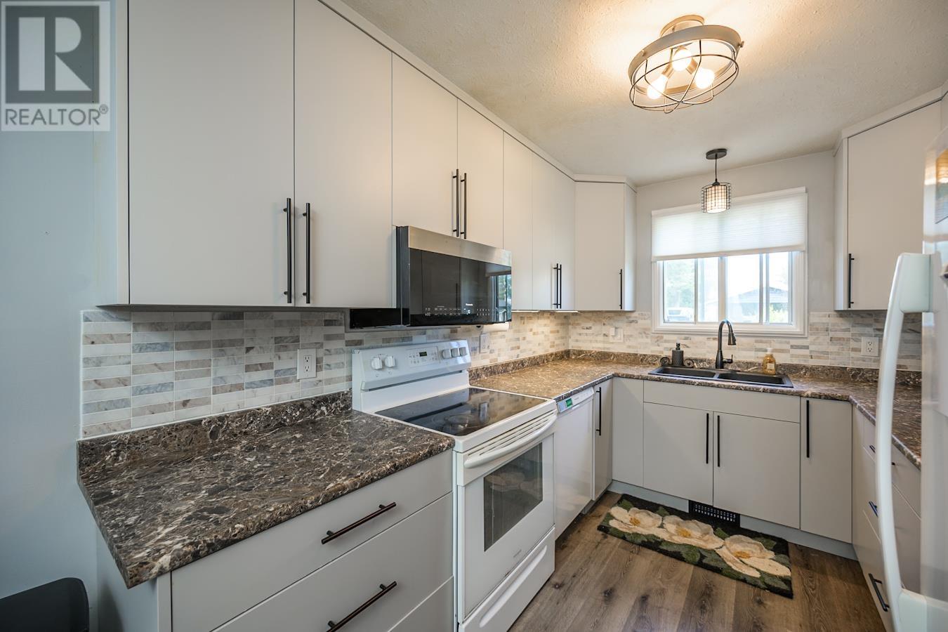 Photo 12 of 7788 Newton Crescent, Prince George BC