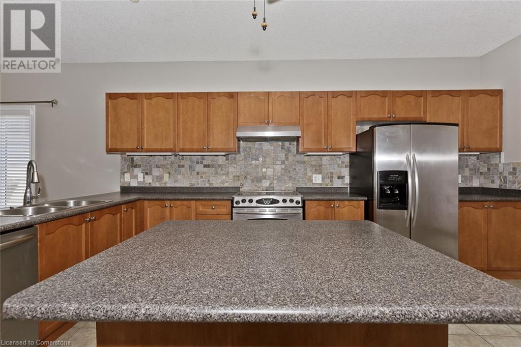 Photo 13 of 200 Regatta Drive, Welland ON