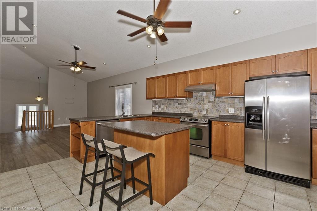 Photo 11 of 200 Regatta Drive, Welland ON