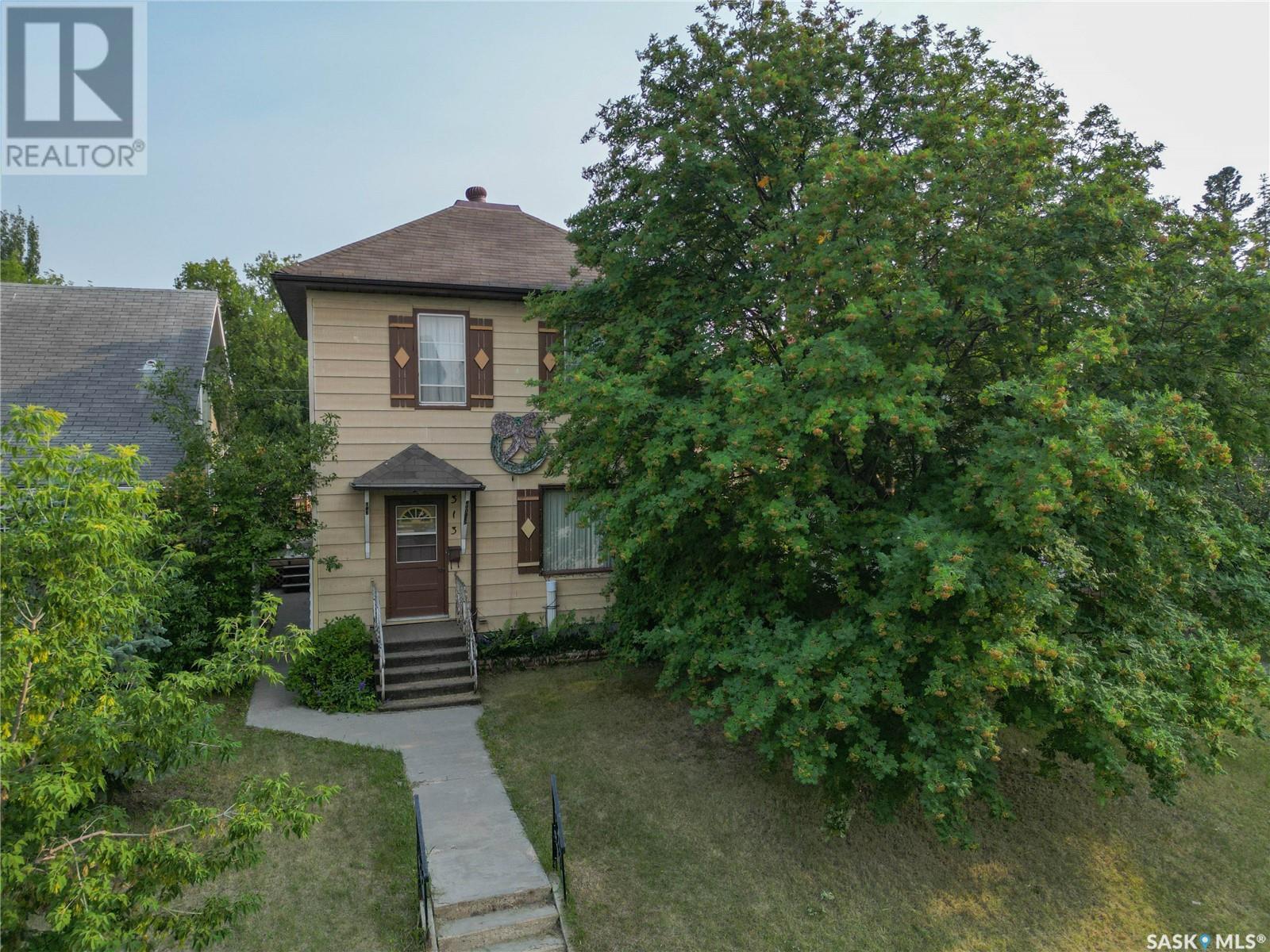 Photo 25 of 313 11 Th Street E, Prince Albert SK