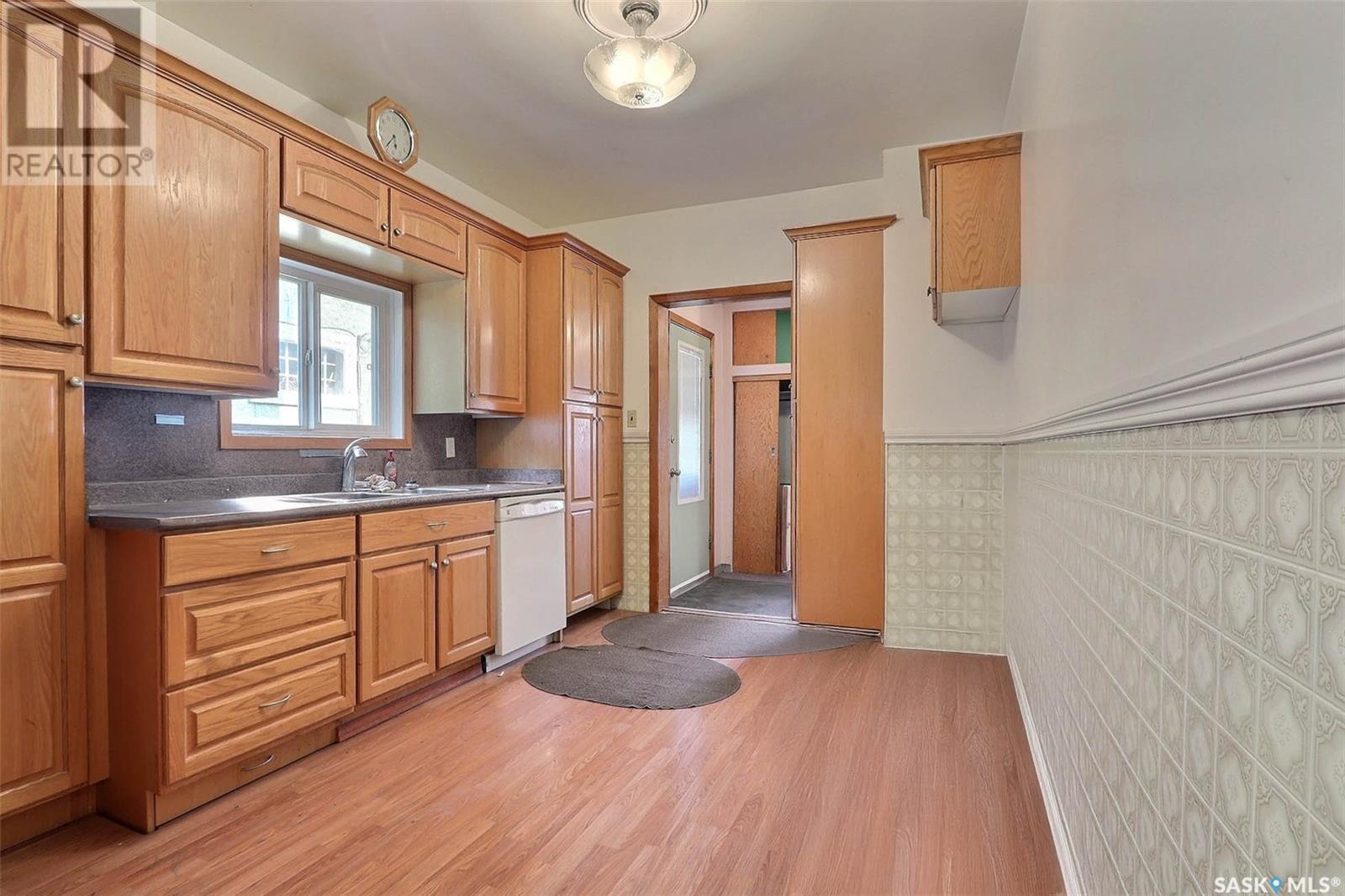 Photo 4 of 313 11 Th Street E, Prince Albert SK