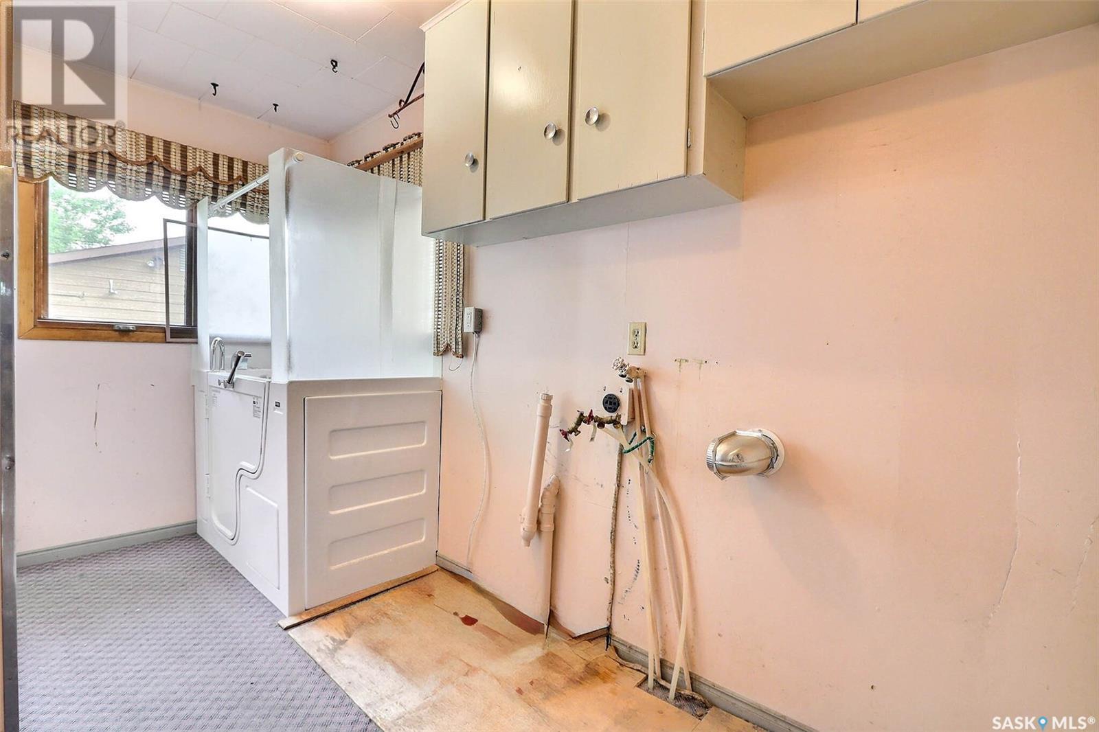 Photo 7 of 313 11 Th Street E, Prince Albert SK