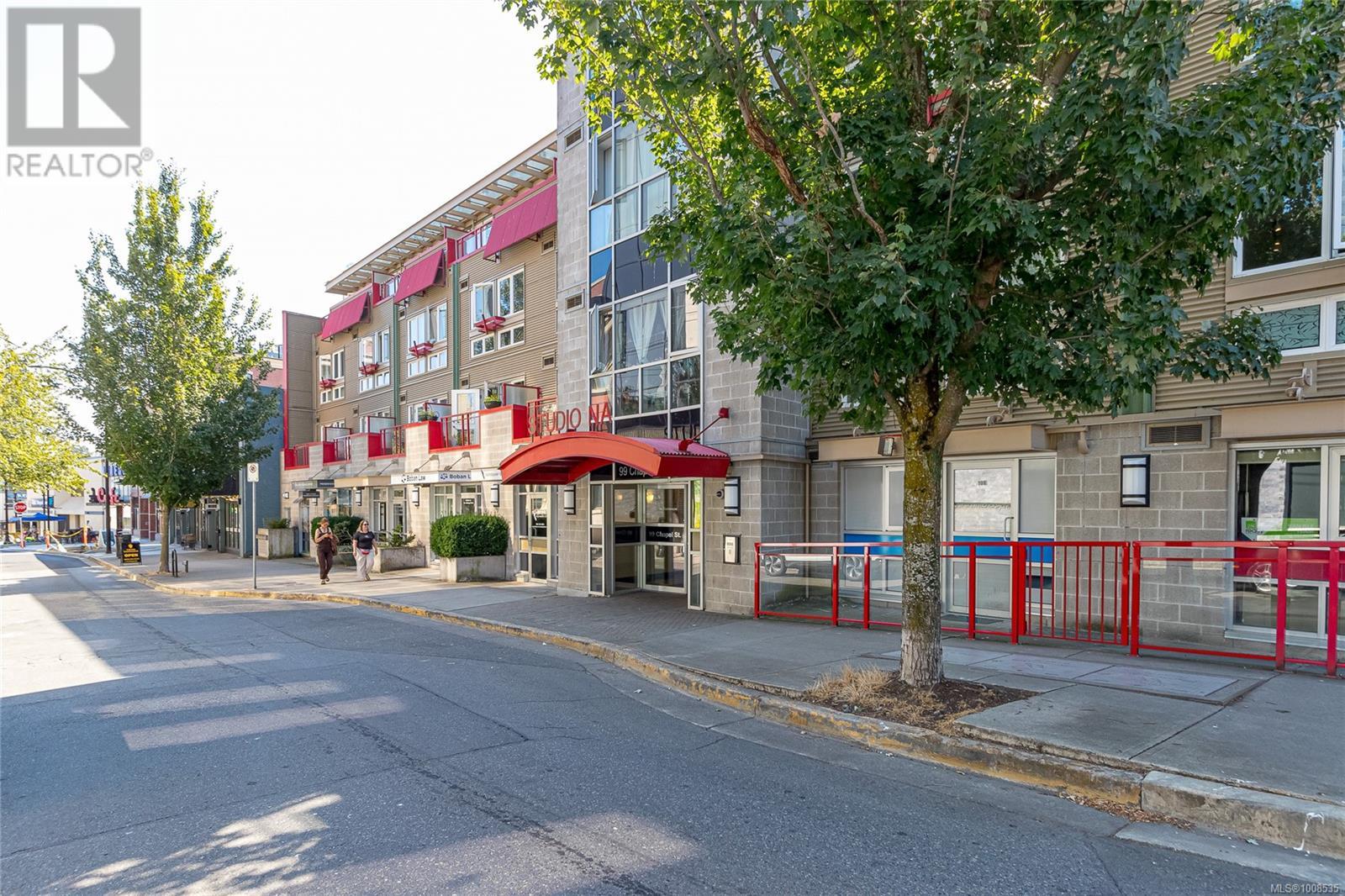 Photo 10 of 206 99 Chapel St, Nanaimo BC